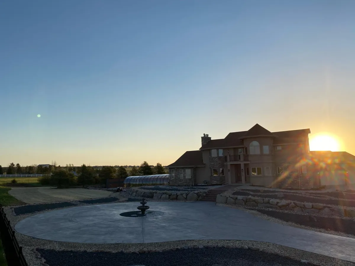 Beautiful Hardscape Driveway and Fountain
